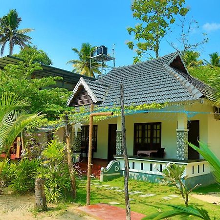 Marari Blue Waves Apartment Mararikulam Ngoại thất bức ảnh