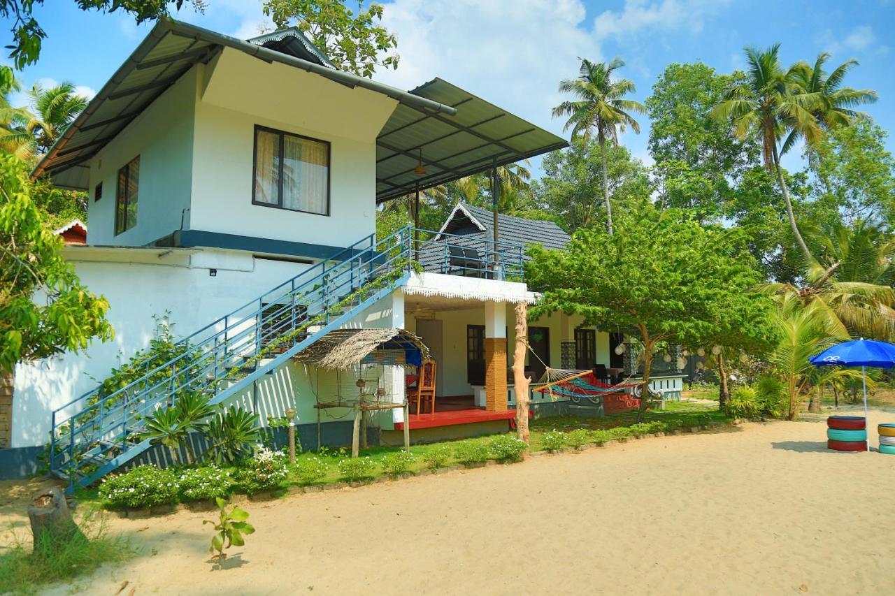 Marari Blue Waves Apartment Mararikulam Ngoại thất bức ảnh